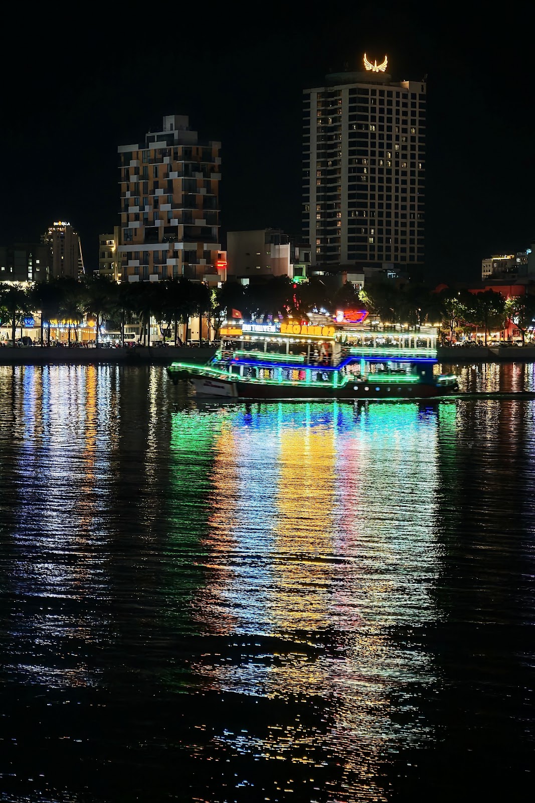 Han River waterfront, Da Nang
