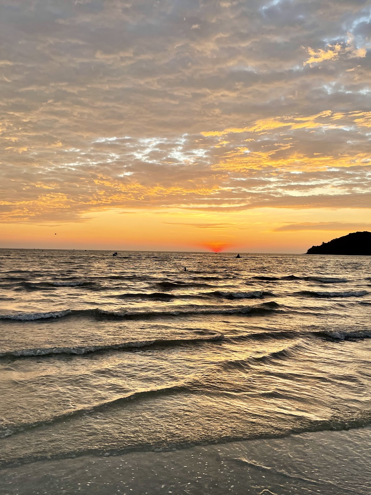 Pantai Cenang at sunset