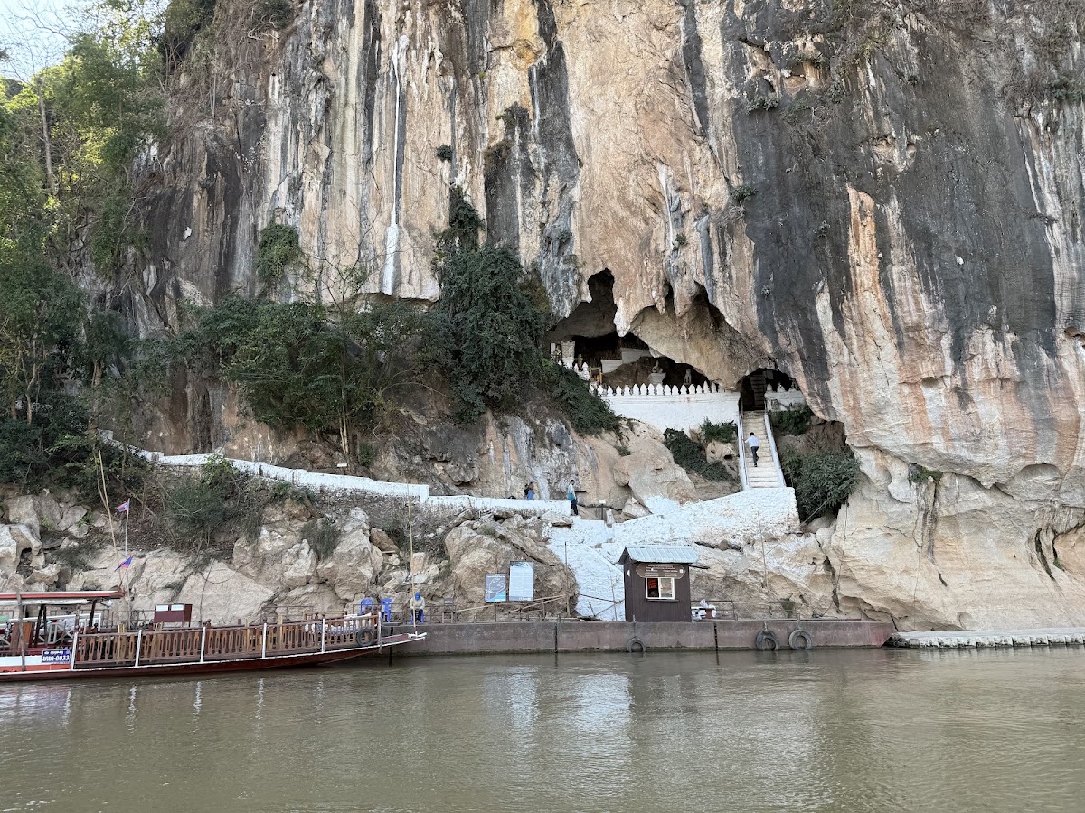 Pak Ou Caves