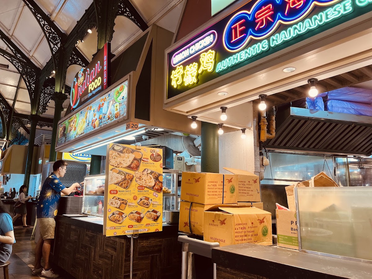 Fort district street food