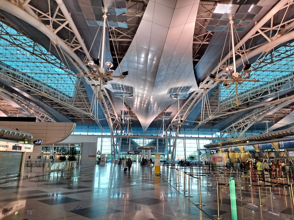 Francisco Sá Carneiro Airport